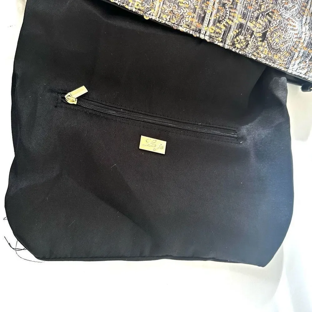 La Je  expandable clutch purse